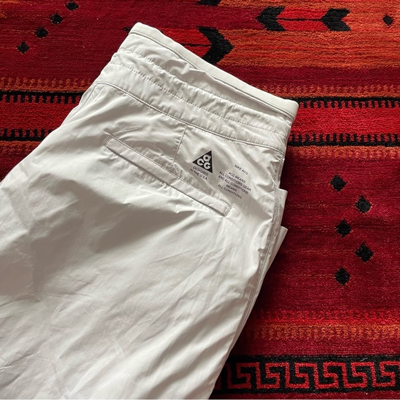 Nike ACG light grey cropped utility track pants size medium - Picture 11 of 16